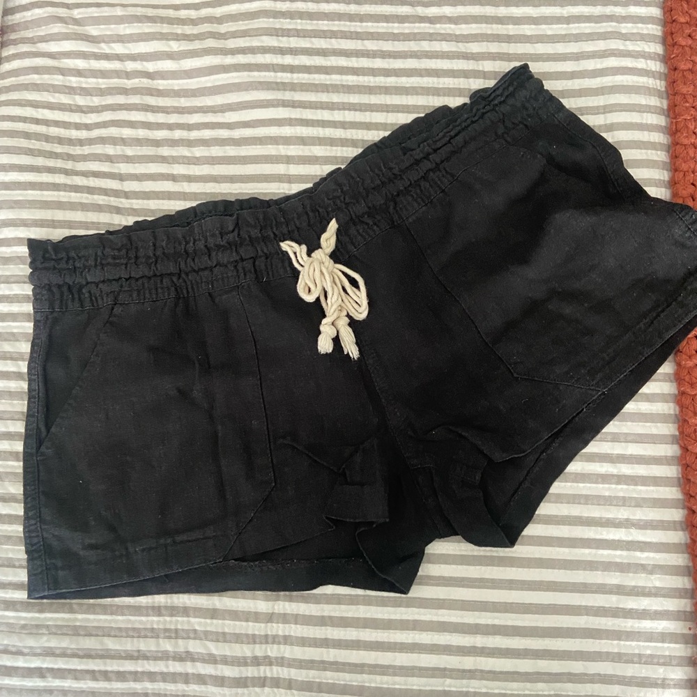 ROXY 🏄🏼‍♀️ drawstring linen shorts